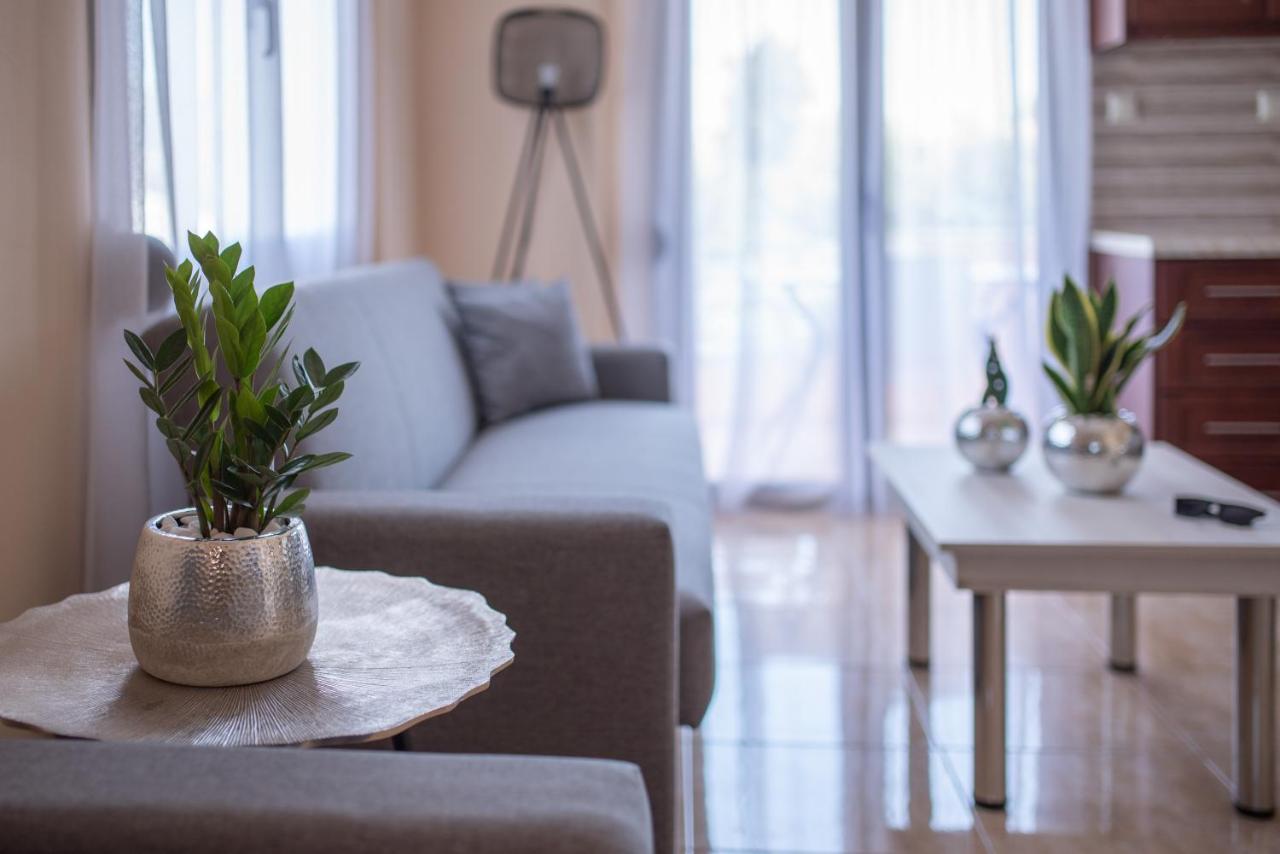 Libyan Sea Luxury Apartment 2 Ierápetra Buitenkant foto